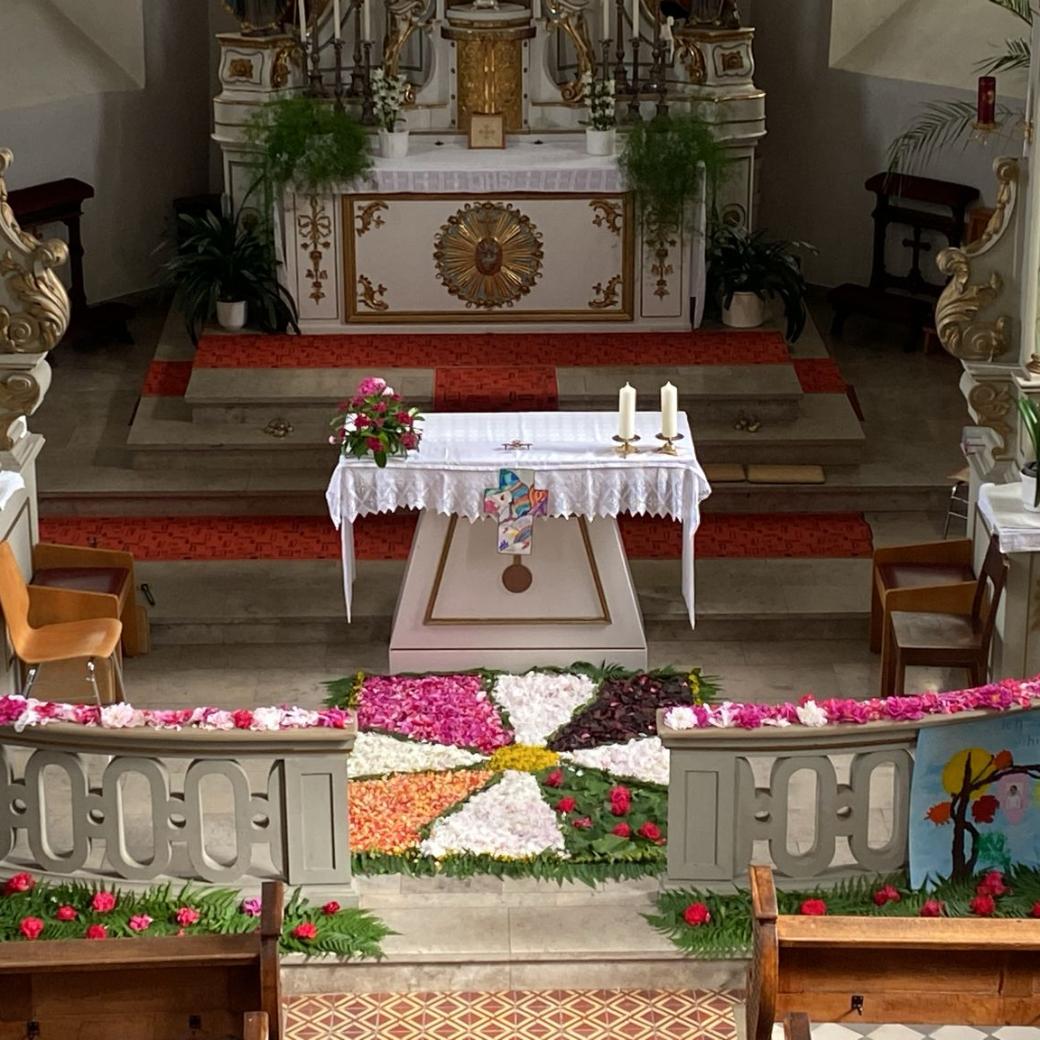 Fronleichnam Thörnich (c) Marlies Hess Fronleichnam Thörnich