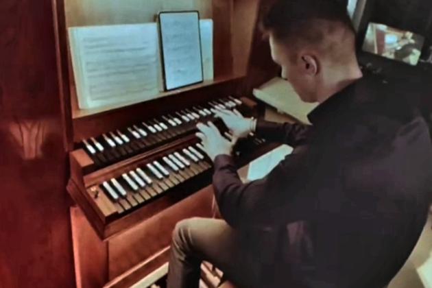 Jan Liebermann spielt in Trittenheim