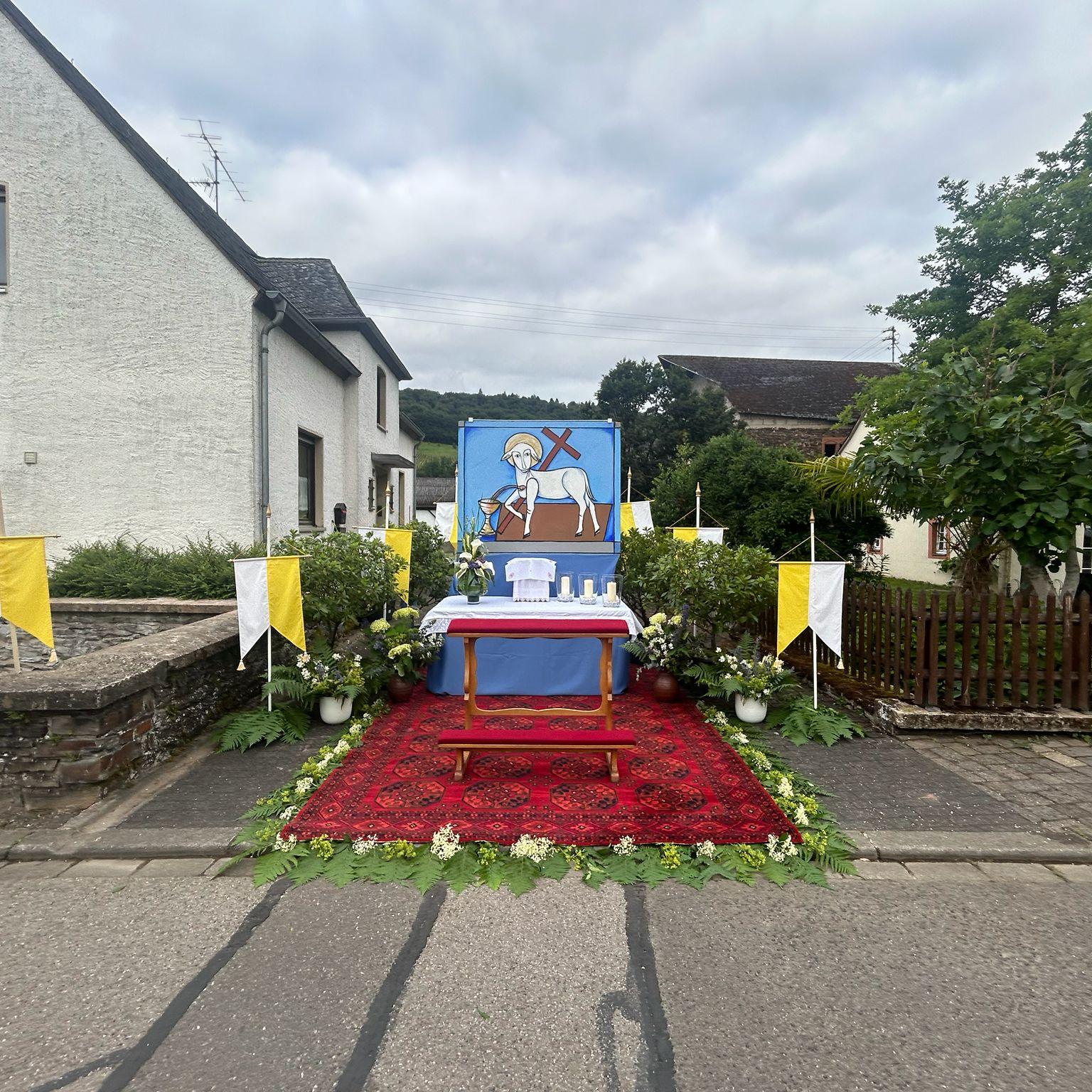 Fronleichnam Klüsserath (c) Fam. Welter Fronleichnam Klüsserath