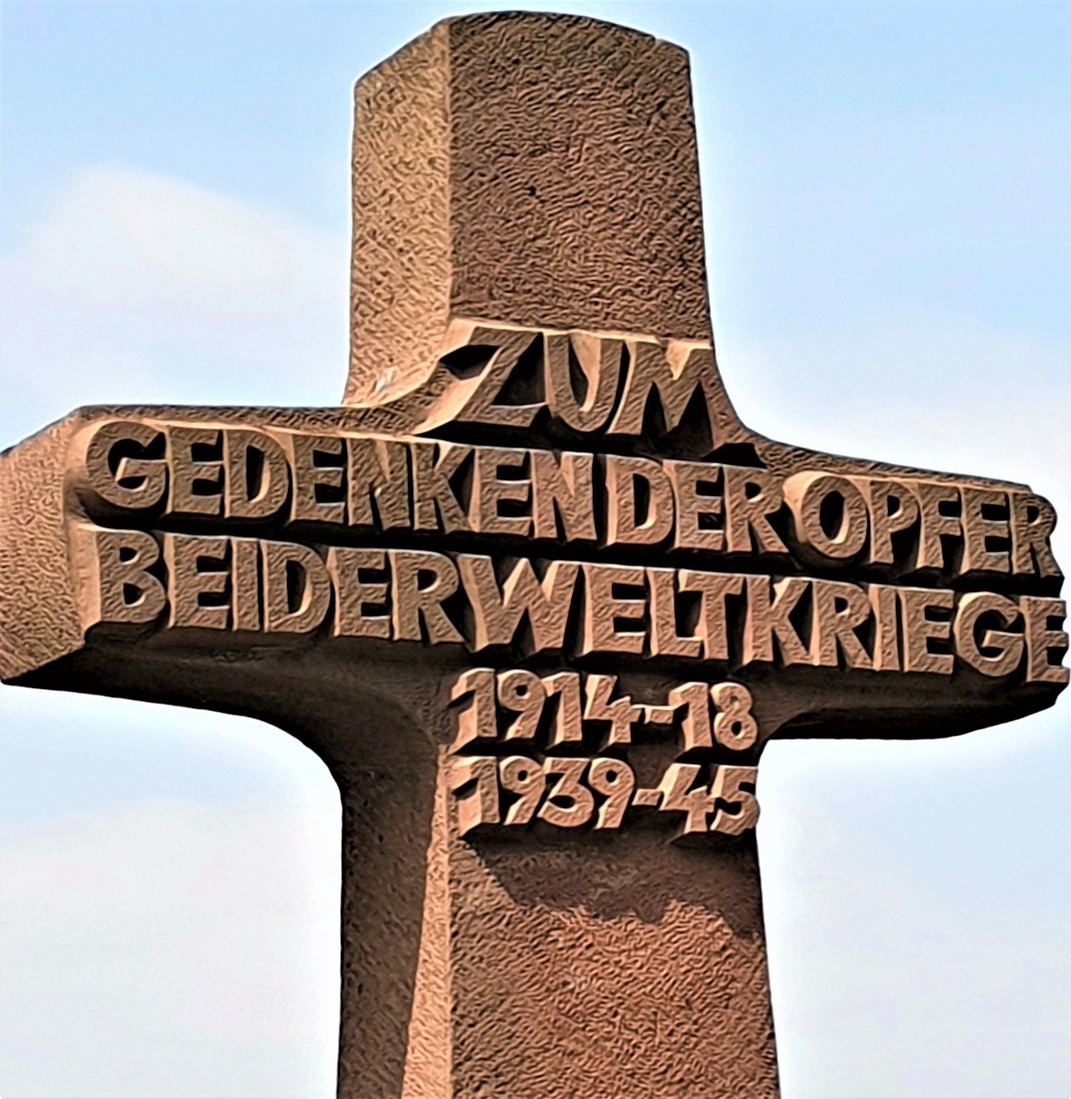 Zum Gedenken der Opfer der Weltkriege (c) St. Klemm Ein Kreuz zum Gedenken der Opfer der Weltkriege