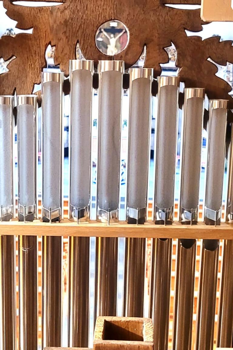 aus der Stumm-Orgel heraus, Blick auf den Altar